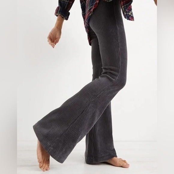 aerie Pants - Aerie Womens  Regular Groove On Gray Ribbed Velour Flare